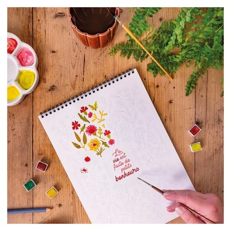Carnet de coloriage A4 - Petits bonheurs Carnet de coloriage A4 - Petits bonheurs